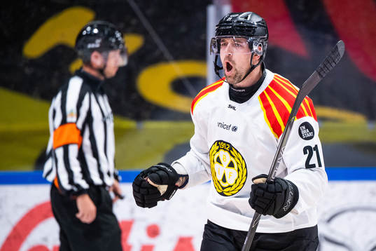 Brynäs Patrik Berglund jublar