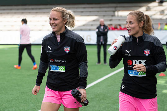Rosengårds Mimmi Larsson och Anna Anvegård