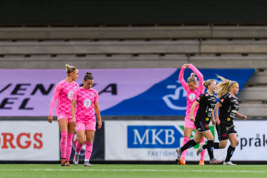 Rosengårds Sanne Troelsgaard, Jelena Cankovic och Nathalie