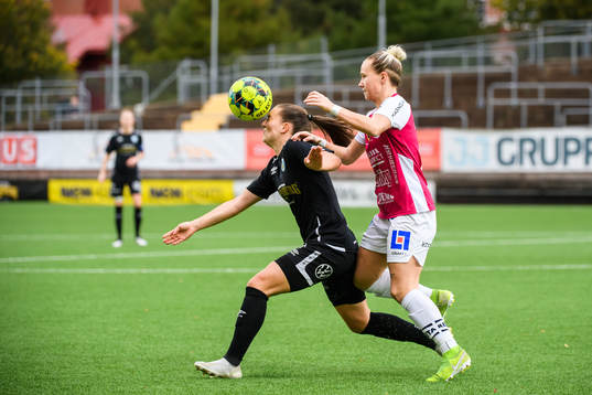 Göteborgs Vilde Böe Risa och Uppsalas Marika Bergman