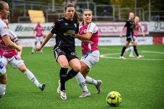 Göteborgs Pauline Hammarlund och Uppsalas Anna Rakel