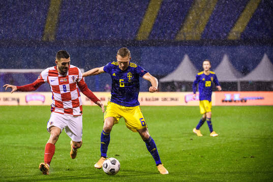 Mateo Kovacic of Croatia and Ludwig Augustinsson  of Sweden
