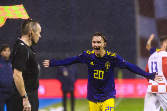 Kristoffer Olsson of Sweden reacts
