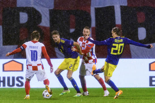 Mikael Lustig and Kristoffer Olsson of Sweden and Luka