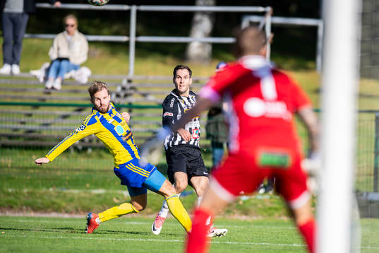 Eskilsminnes Mathias Unkuri  och Landskronas  Alexander