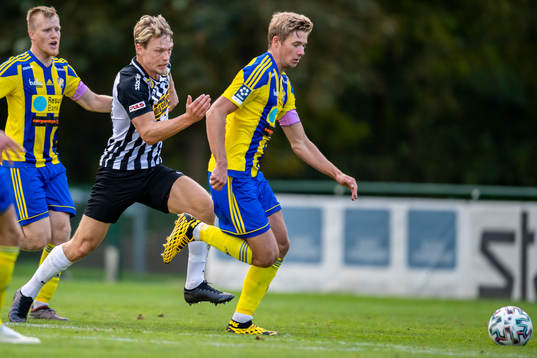 Landskronas Robin Hofsö  och Eskilsminnes Carl Thulin