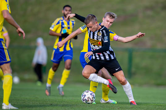Eskilsminnes Filip Lundeberg och Landskronas Oscar Petersson