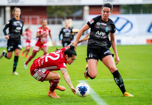 Piteås Fernanda Da Silva och Växjös Phobe Lynch McClernon