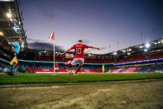 Martin Ødegaard of Norway with a corner