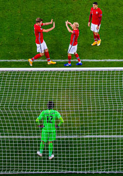 Alexander Sørloth of Norway celebrates with teammates