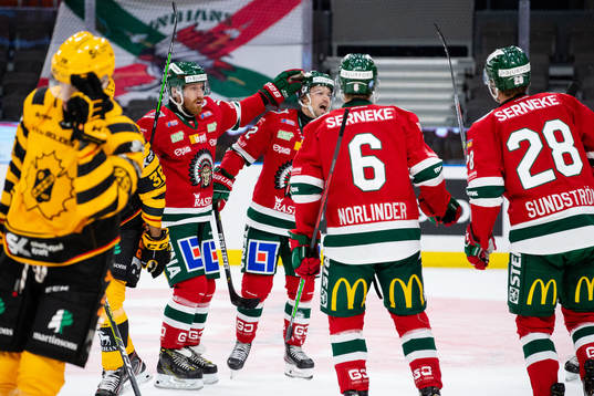 Frölundas Patrik Carlsson jublar
