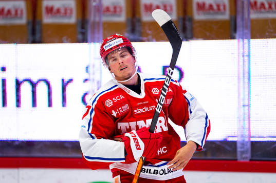 Timrås Isac Lundeström värmer upp