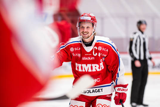 Timrås Jonathan Dahlén jublar