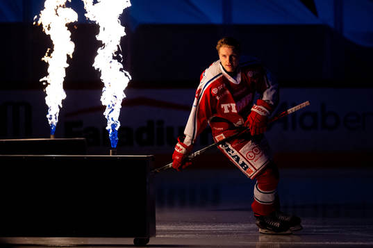 Timrås Sebastian Hartmann gör entre