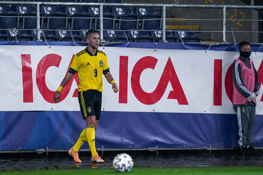 Jesper Karlsson of Sweden celebrates