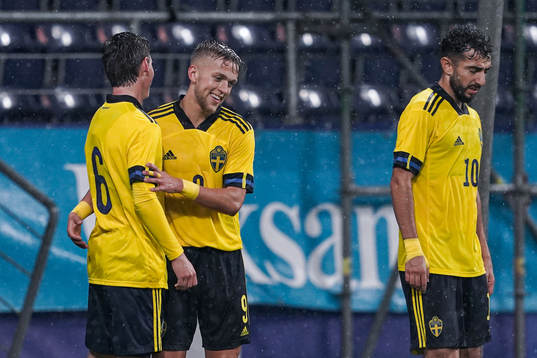 Bläddra bland fler bilder av Football, UEFA Under-21 Championship Qualifier, Sweden - Armenia