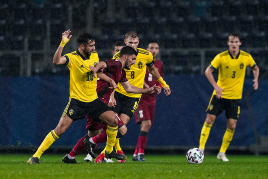 Daleho Irandust and Svante Ingelsson of Sweden