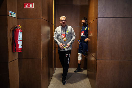 Head coach Janne Andersson and Marcus Berg of the Swedish