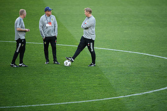 Scout Lasse Jacobsson, head coach Janne Andersson and