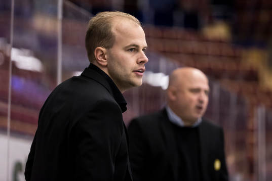 Brynäs assisterande tränare Filip Eriksson