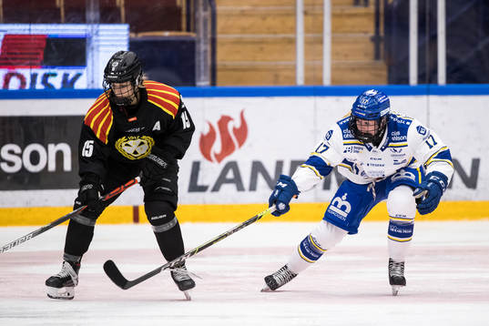 Brynäs Lara Stalder och Leksands Maria Holm Peters