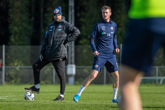 Tränare Olof Mellberg och Rasmus Jönsson