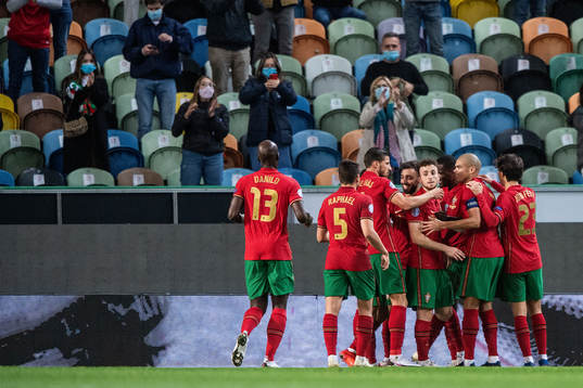 Bernardo Silva of Portugal celebrates