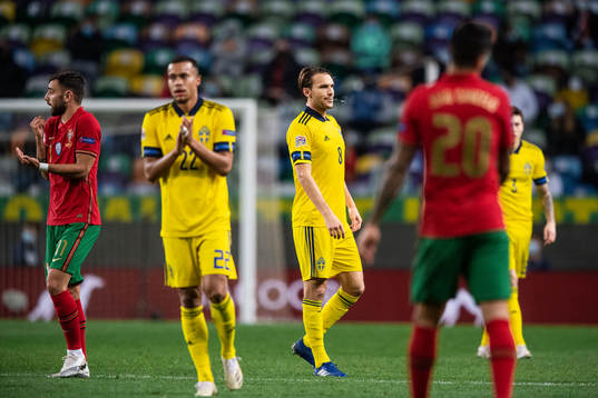 Robin Quaison and Albin Ekdal  of Sweden