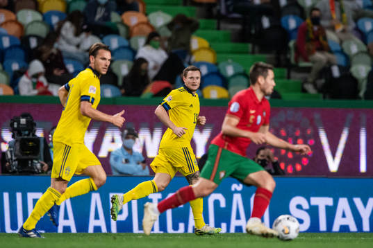 Albin Ekdal  and Mattias Johansson of Sweden