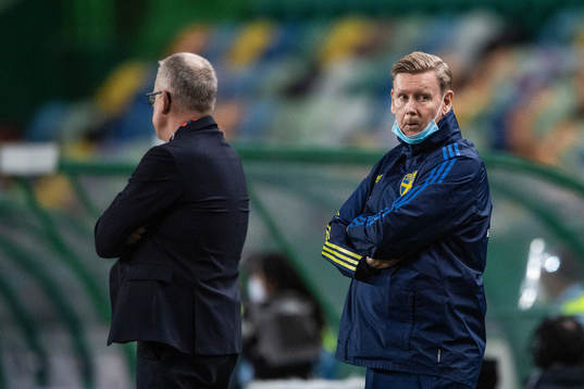 assistant coach Peter Wettergren of Sweden