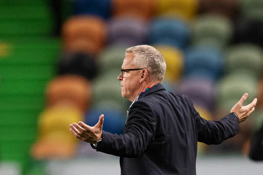 Head coach Janne Andersson of Sweden reacts