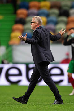 Head coach Janne Andersson of Sweden reacts