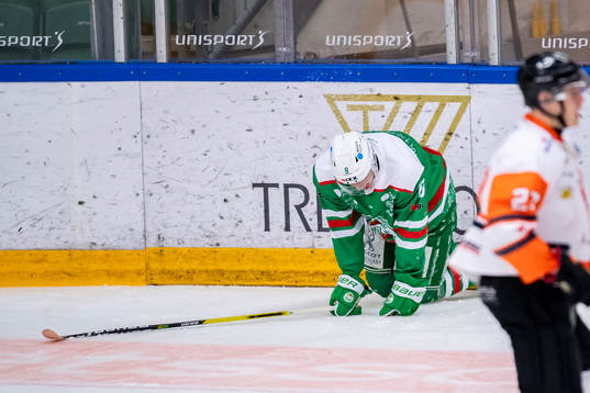 Rögles Oskar Hassel har ont