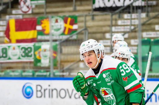 Rögles Senna Peeters jublar