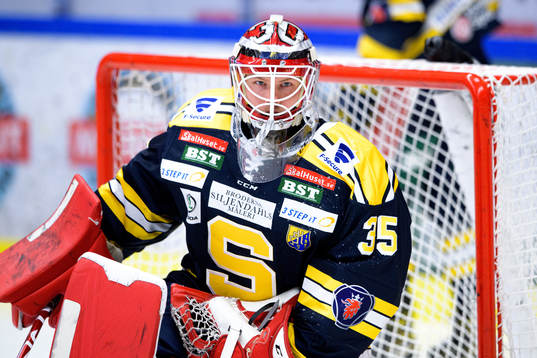 Södertäljes målvakt Filip Gustavsson