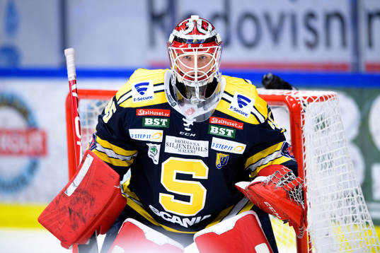 Södertäljes målvakt Filip Gustavsson