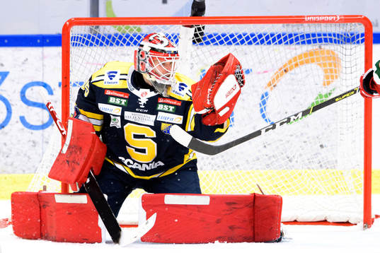 Södertäljes målvakt Filip Gustavsson