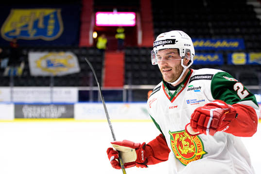 Moras Johan Persson jublar
