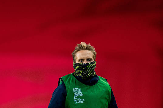 Stefan Johansen of Norway warms up