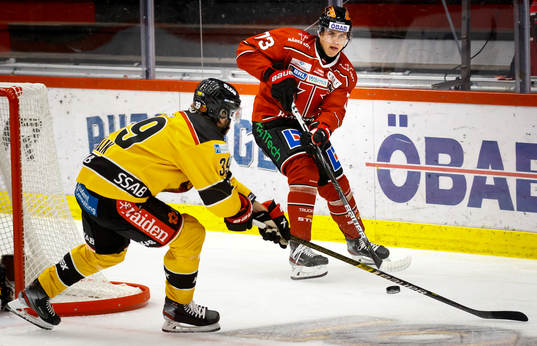 Örebros Oliver Eklind och Luleås Pontus Själin