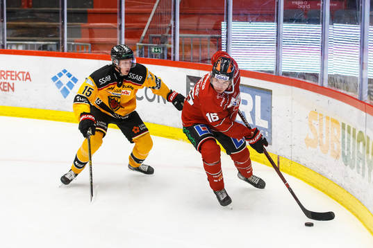Luleås Carl Mattsson och Örebros Lukas Pilö