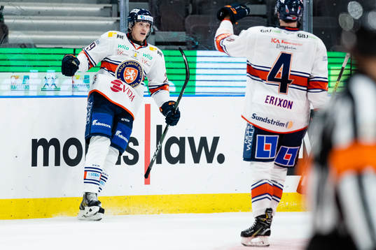 Växjös Pontus Holmberg jublar