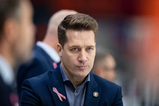 Växjös tränare Sam Hallam