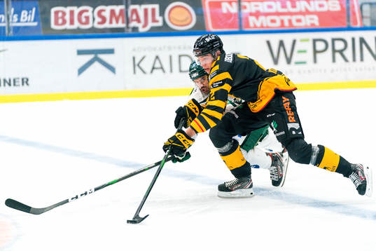 Skellefteås Adam Wilsby och Färjestads Martin Johansson