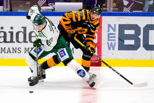 Färjestads Olle Lycksell och Skellefteås Jacob Olofsson