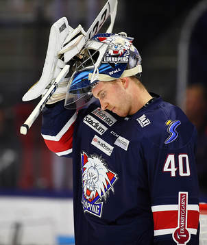 Linköpings målvakt Jussi Rynnäs deppar
