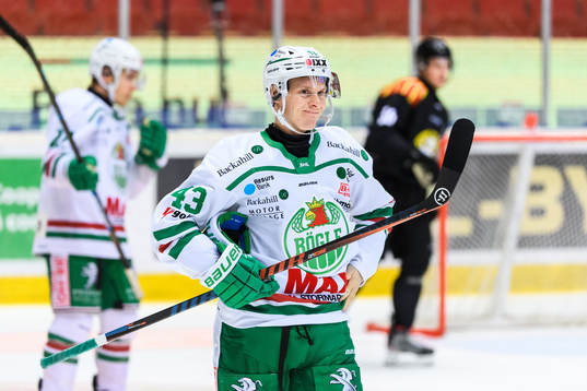 Rögles Olli Palola deppar