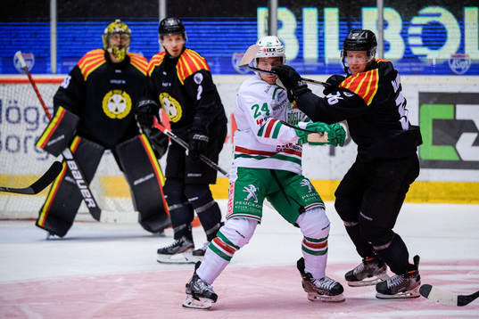 Rögles Benjamin Smith och Brynäs Linus Ölund