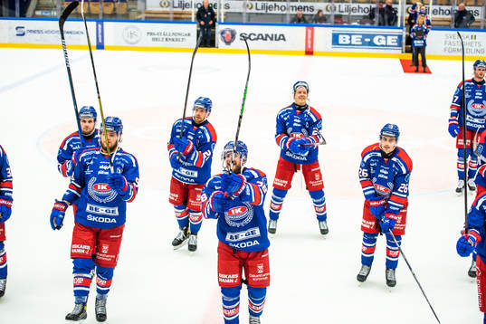 Oskarshamns spelare jublar