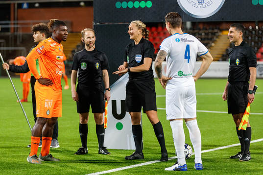Domare Tess Olofsson